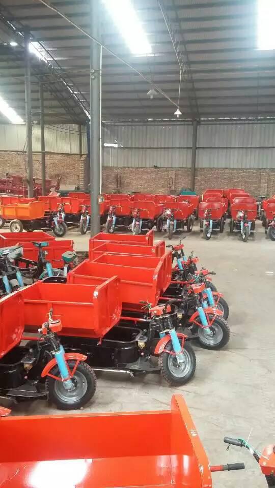 電動(dòng)三輪車(chē)倉(cāng)庫(kù)